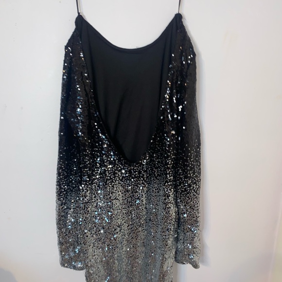 Sequin Silver/Black dress - Picture 2 of 4